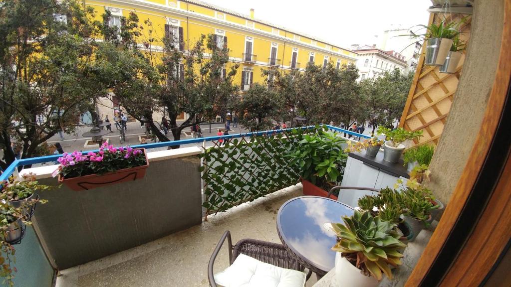 hotels with balcony in Pescara