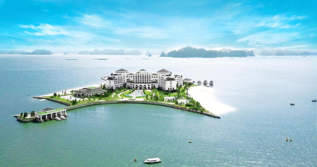 hotels with balcony in Ha Long