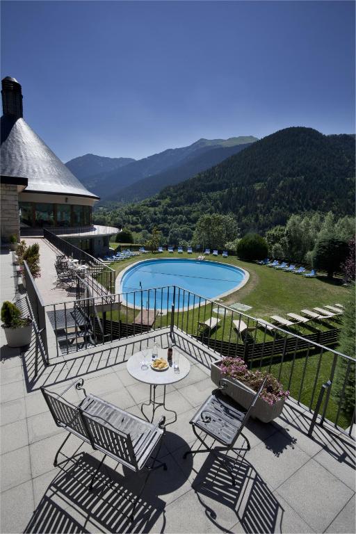 hotels with balcony in Val Daran