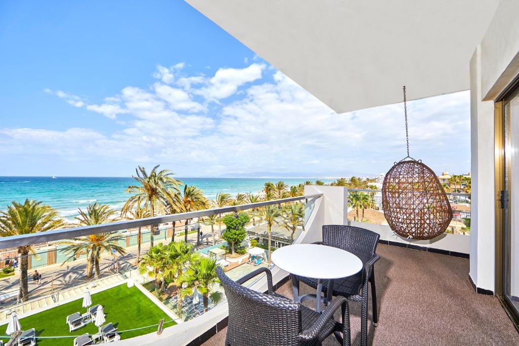 hotels with balcony in Playa De Palma