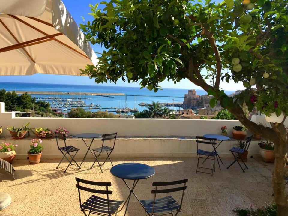 hotels with balcony in Castellammare Del Golfo