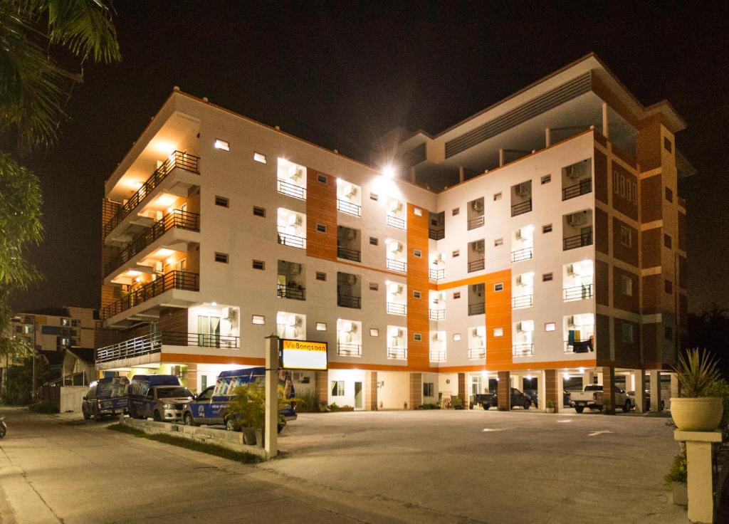 hotels with balcony in Bangsaen