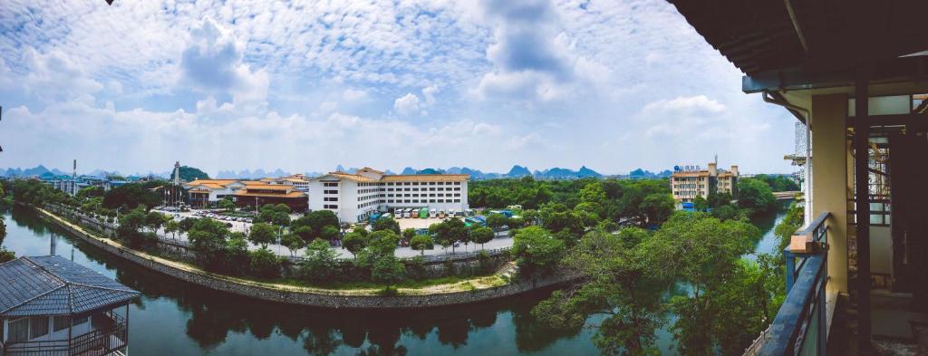 hotels with balcony in Guilin