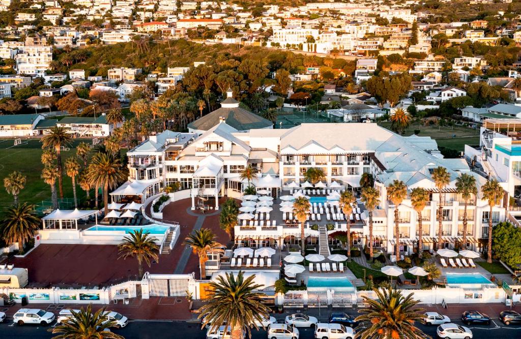 hotels with balcony in Cape Town Boulders Beach