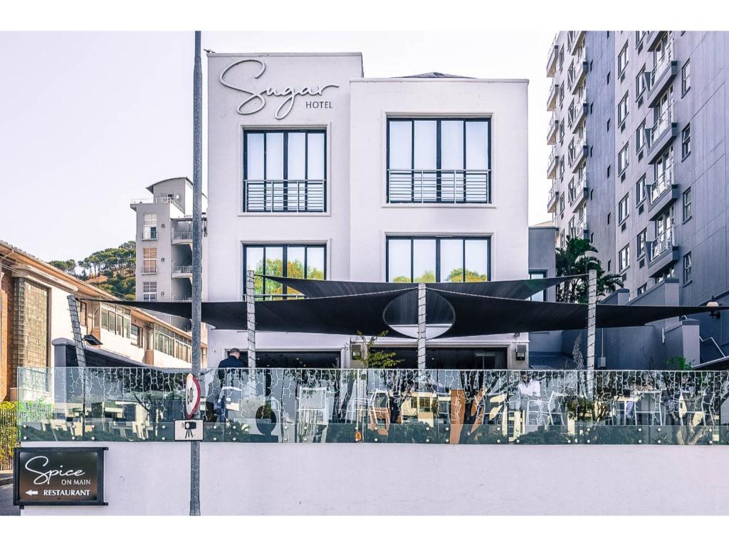 hotels with balcony in Cape Town District Six Museum