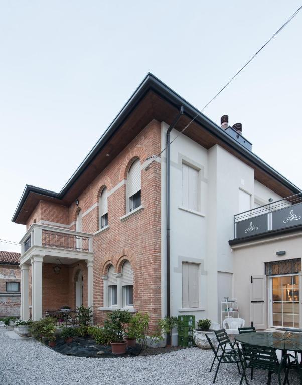 hotels with balcony in Treviso