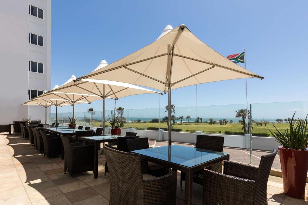 hotels with balcony in Port Elizabeth