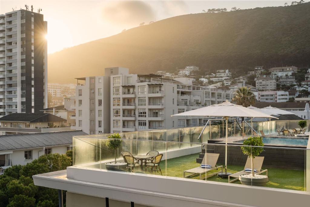 hotels with balcony in Cape Town Mouille Point