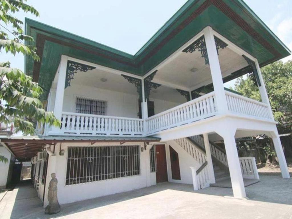 hotels with balcony in Iloilo