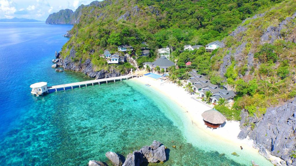 hotels with balcony in Palawan