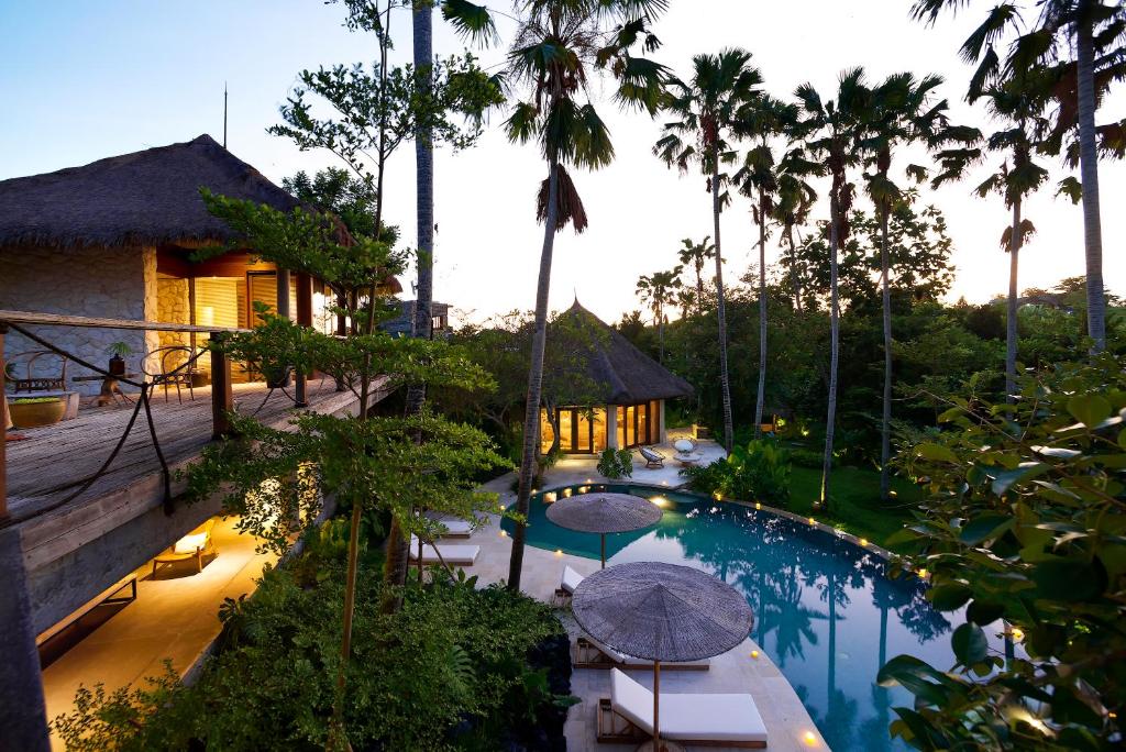 hotels with balcony in Canggu