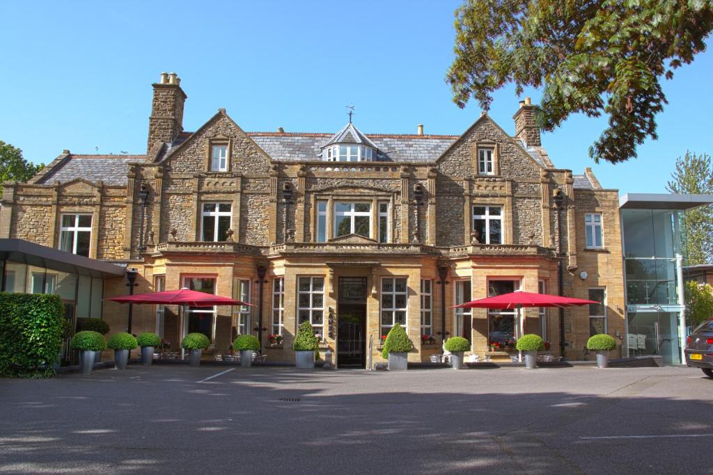 hotels with balcony in Somerset