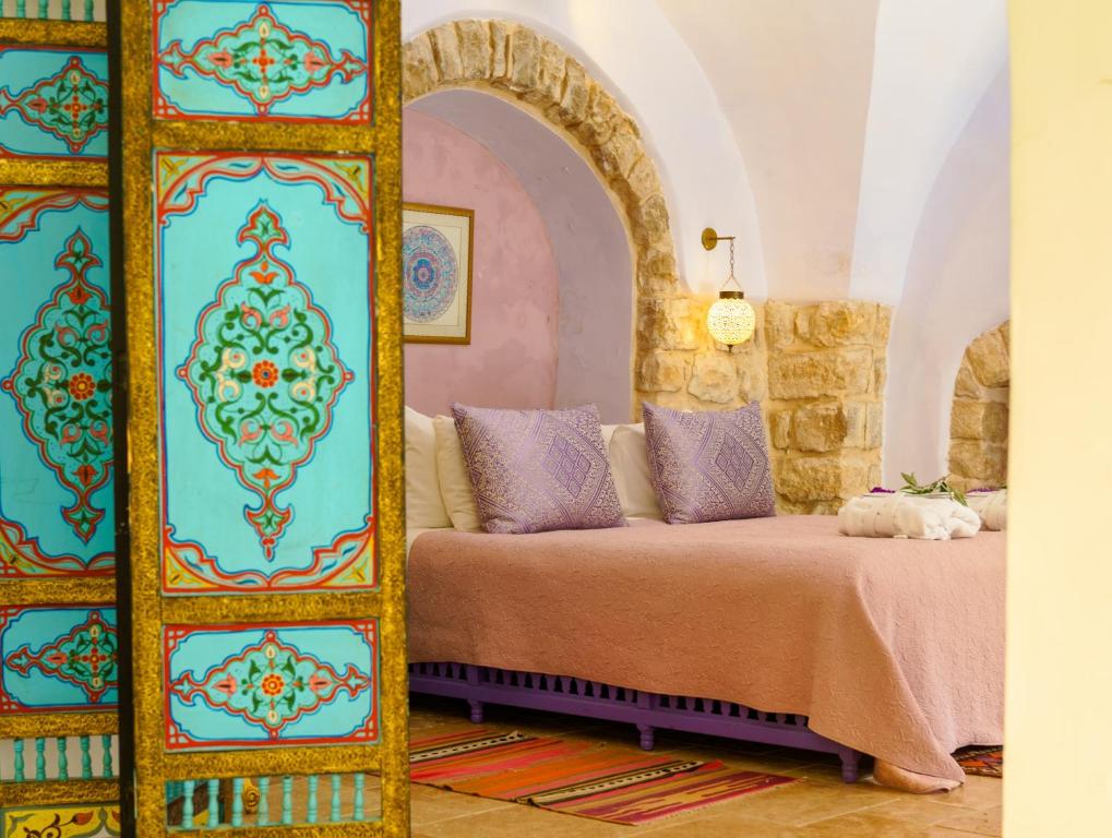 hotels with balcony in Safed