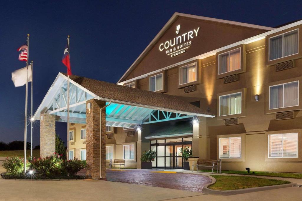 hotels with balcony in Fort Worth