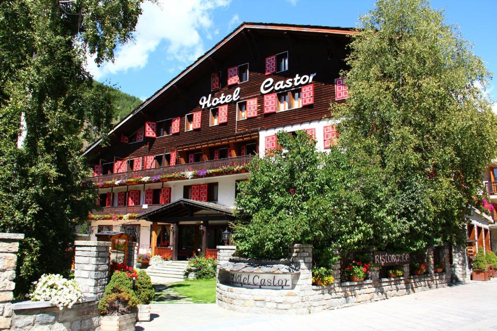 hotels with balcony in Champoluc