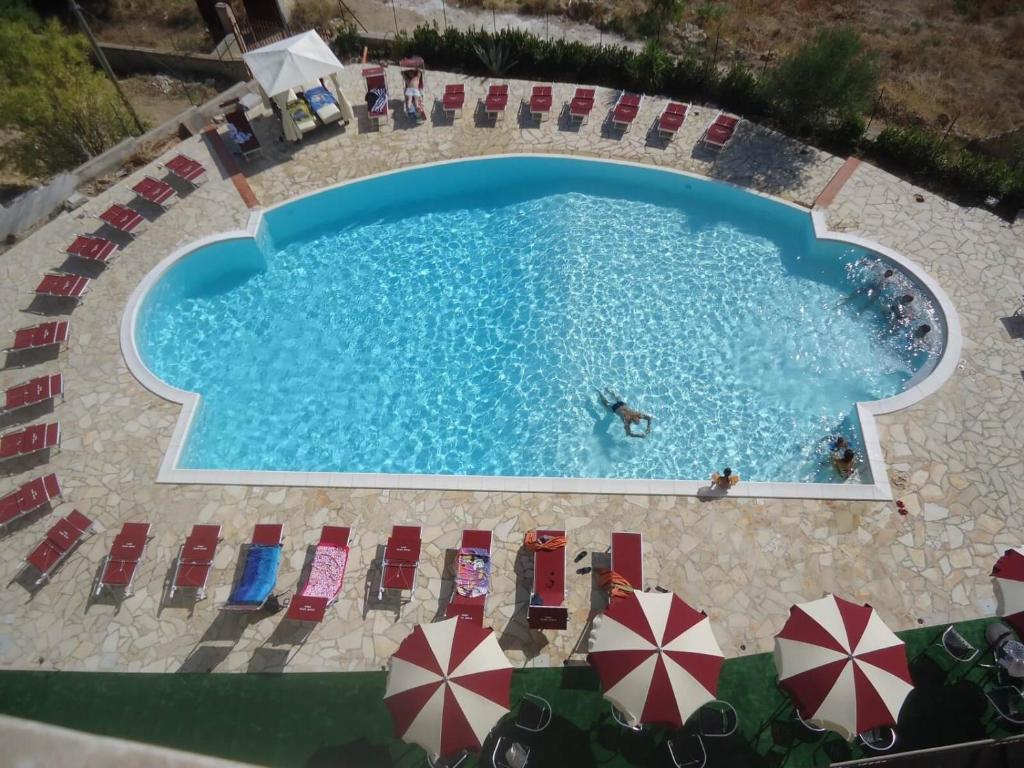 hotels with balcony in Noto