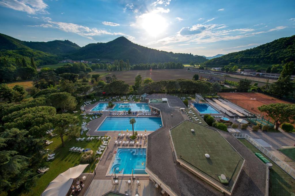 hotels with balcony in Montegrotto Terme