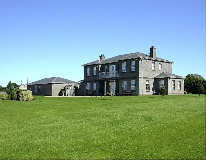 hotels with balcony in Northern Ireland