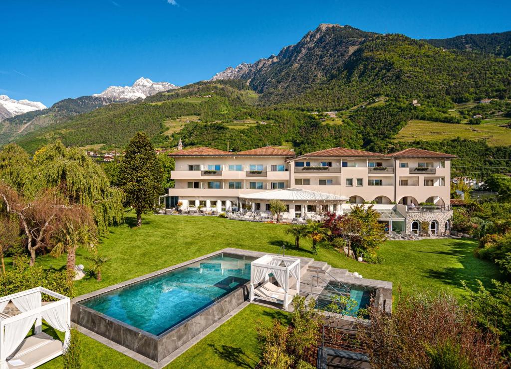 hotels with balcony in Dolomites