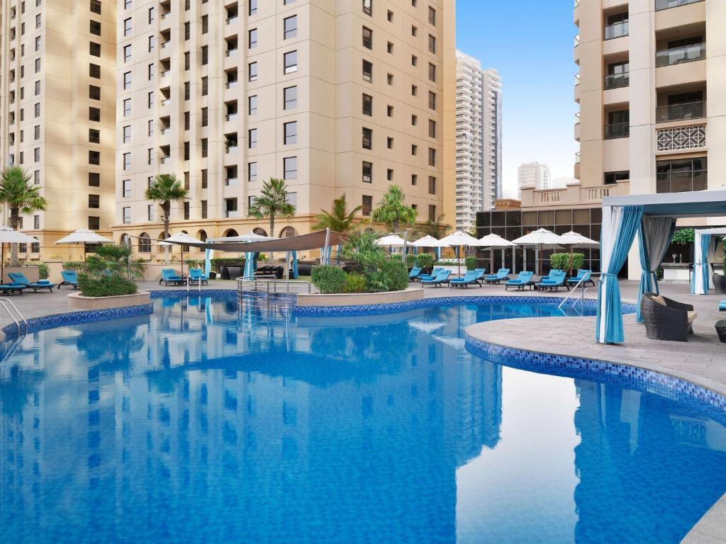 hotels with balcony in Dubai Jumeirah Lakes Towers