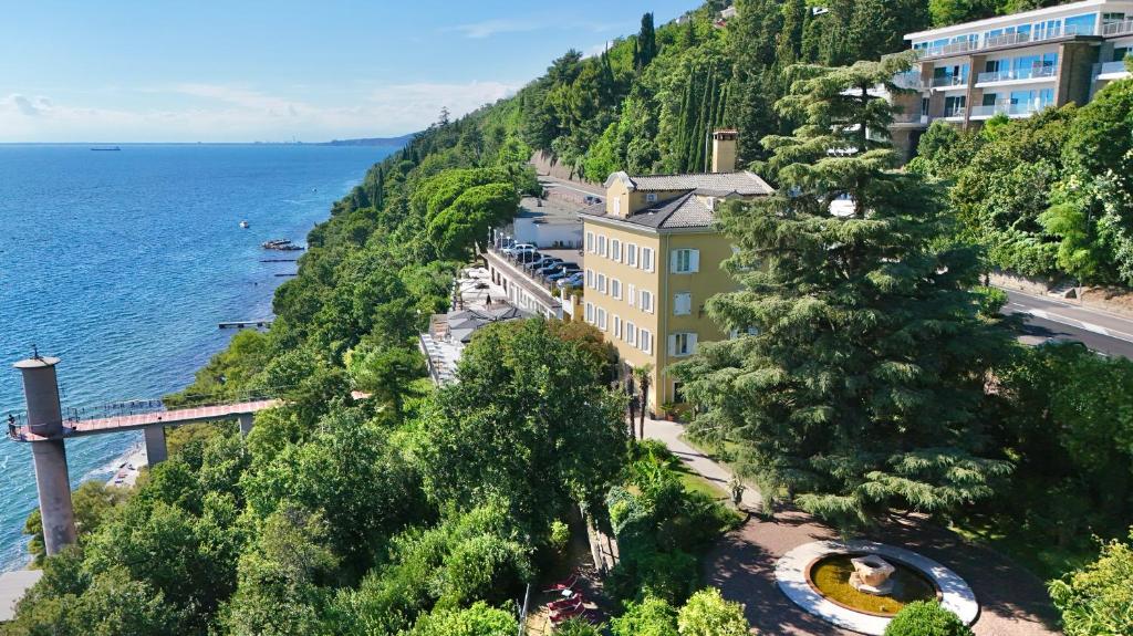 hotels with balcony in Trieste