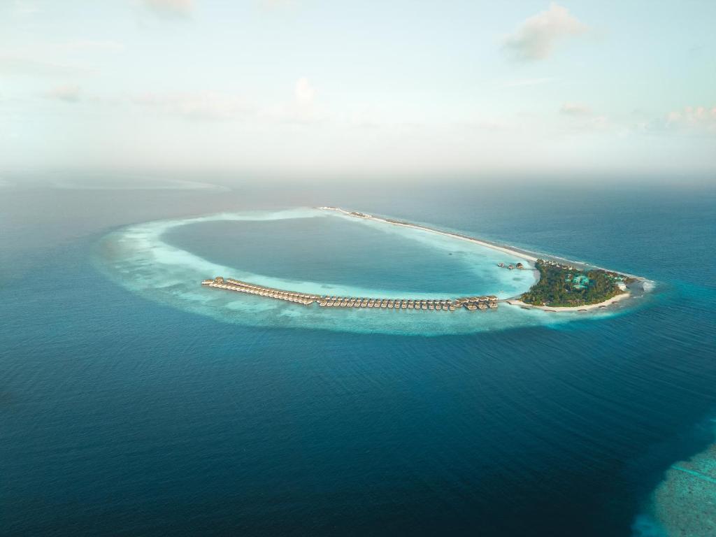 hotels with balcony in Baa Atoll