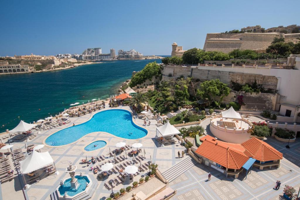 Valletta Hotels with Balcony