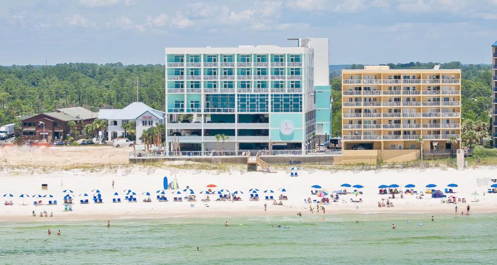 hotels with balcony in Alabama