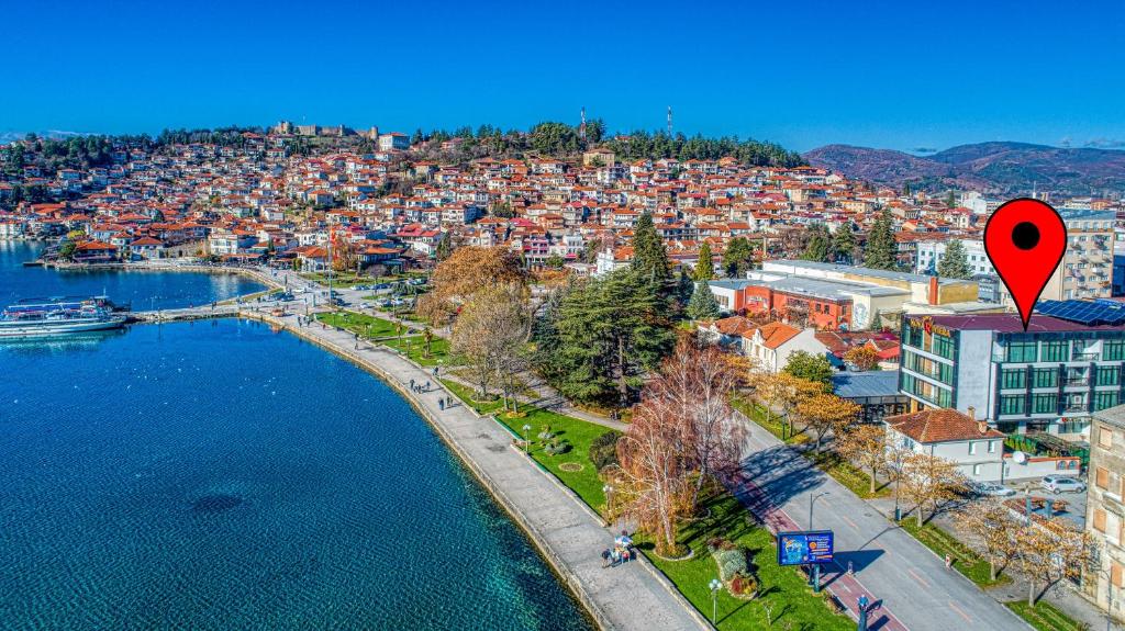 hotels with balcony in Ohrid