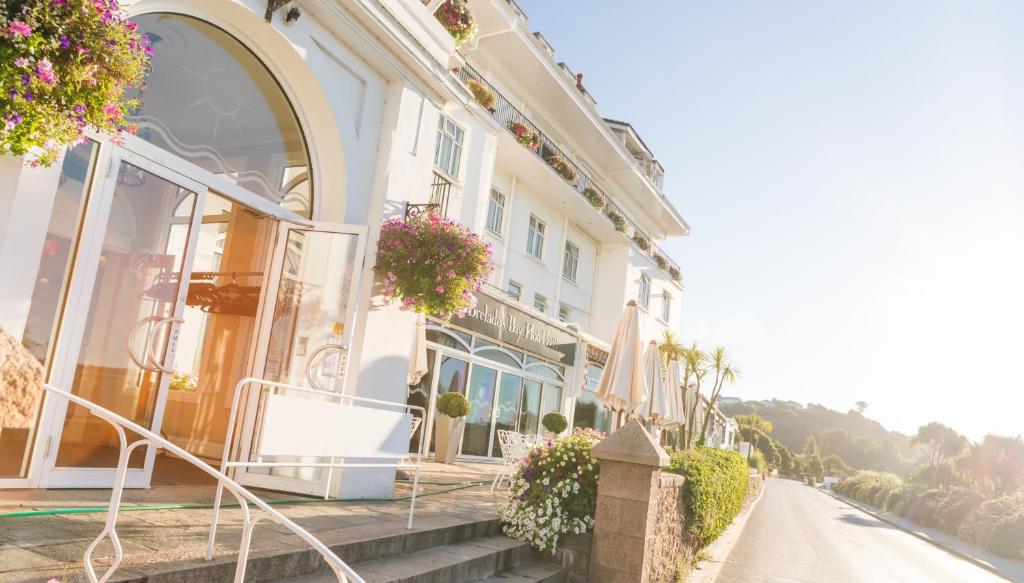 hotels with balcony in Jersey