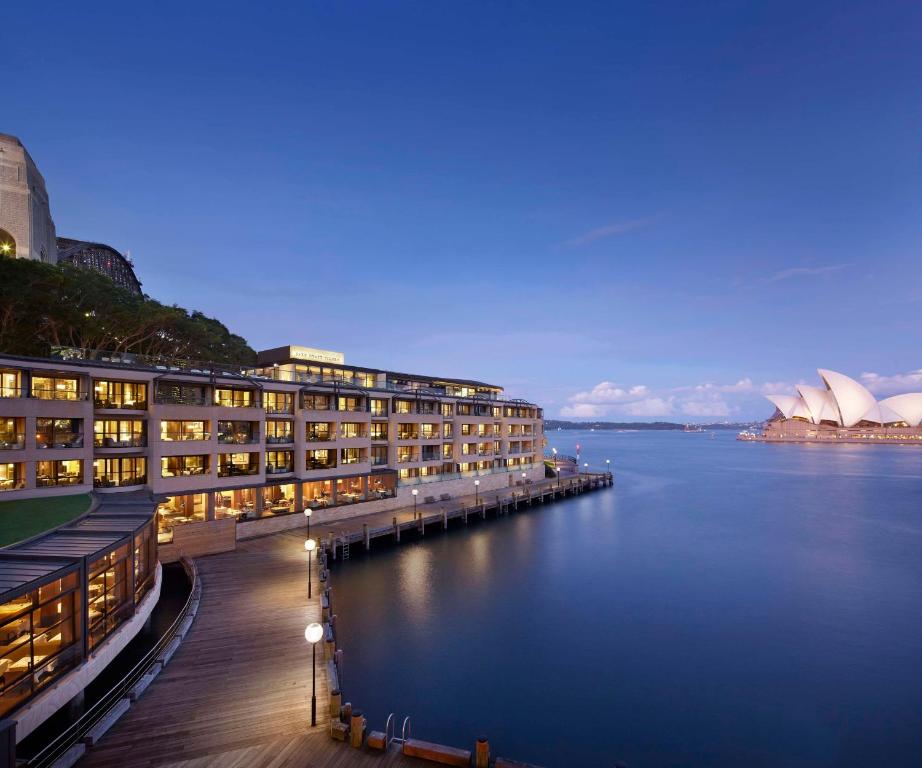 hotels with balcony in Sydney Cremorne