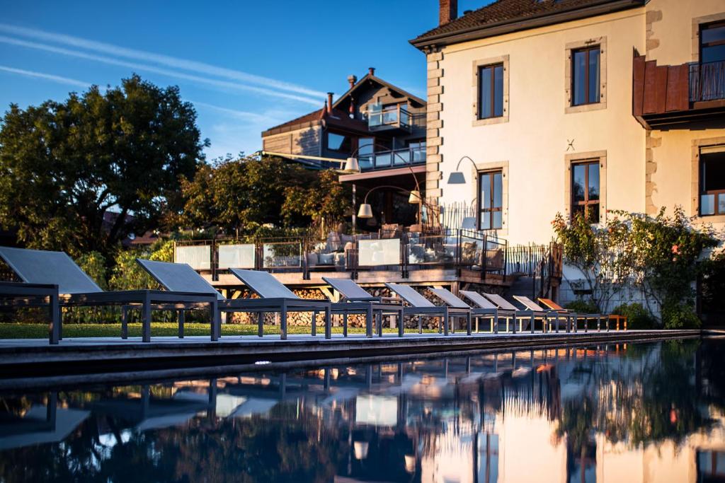 hotels with balcony in Annecy