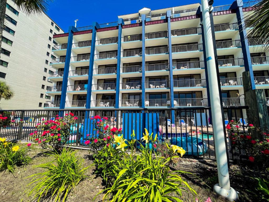 hotels with balcony in Myrtle Beach Briarcliffe Acres