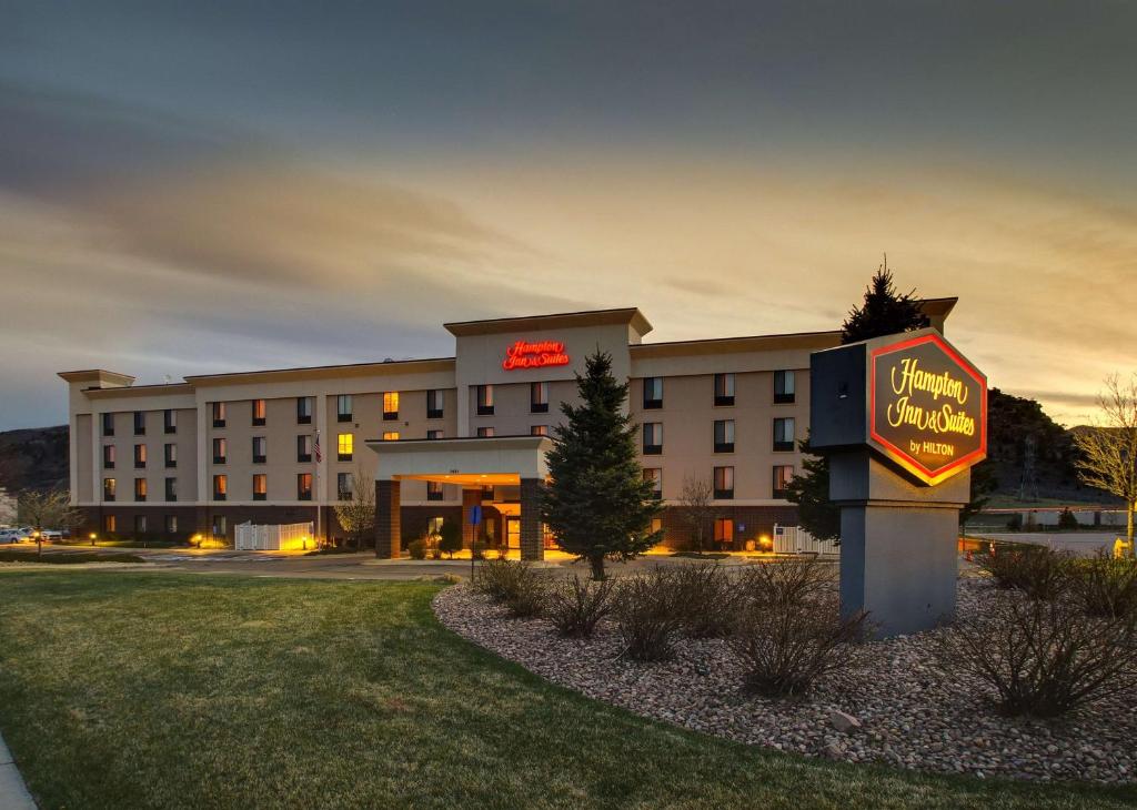 hotels with balcony in Denver