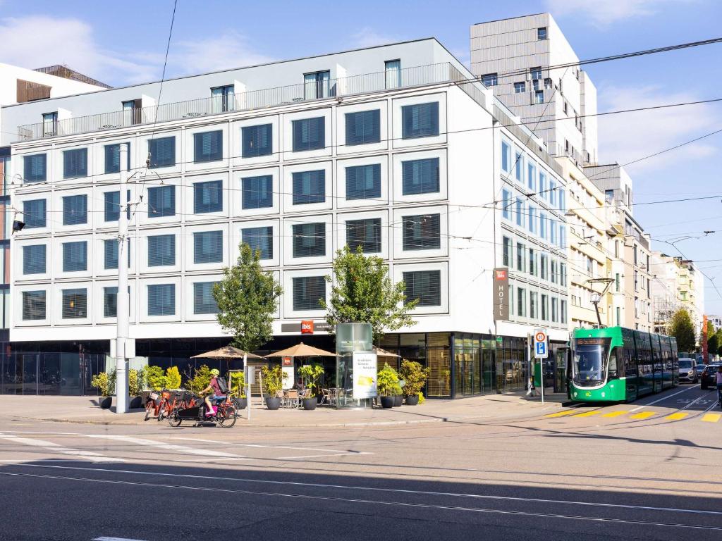 hotels with balcony in Basel