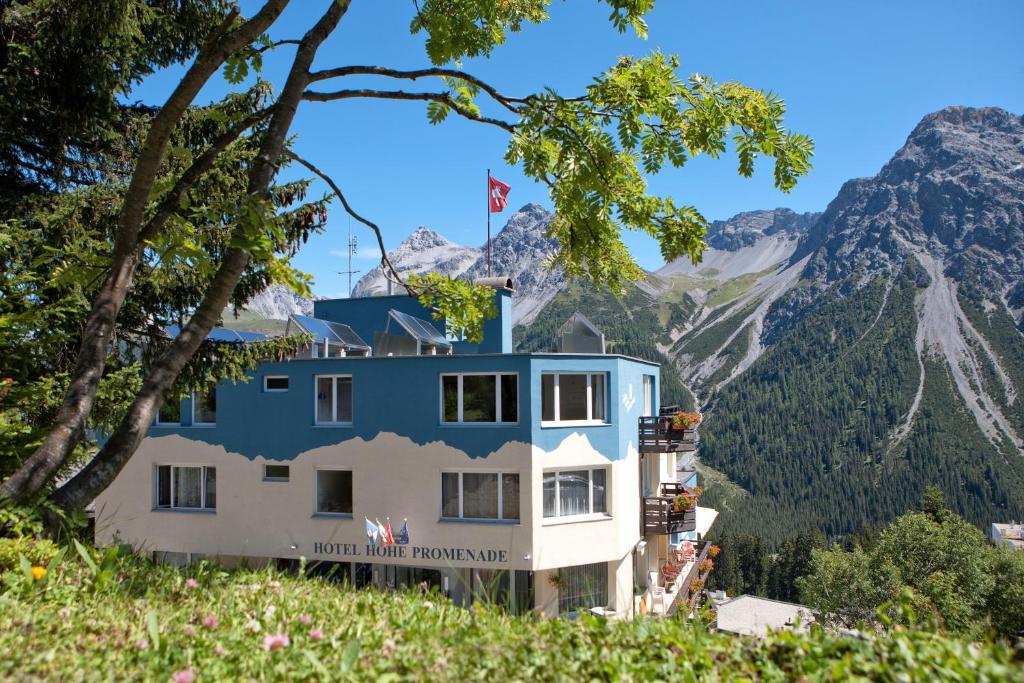 hotels with balcony in Arosa