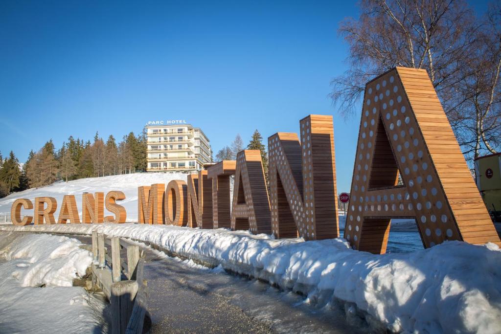 hotels with balcony in Crans Montana