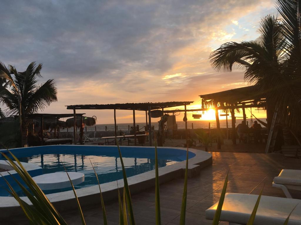 hotels with balcony in Mancora