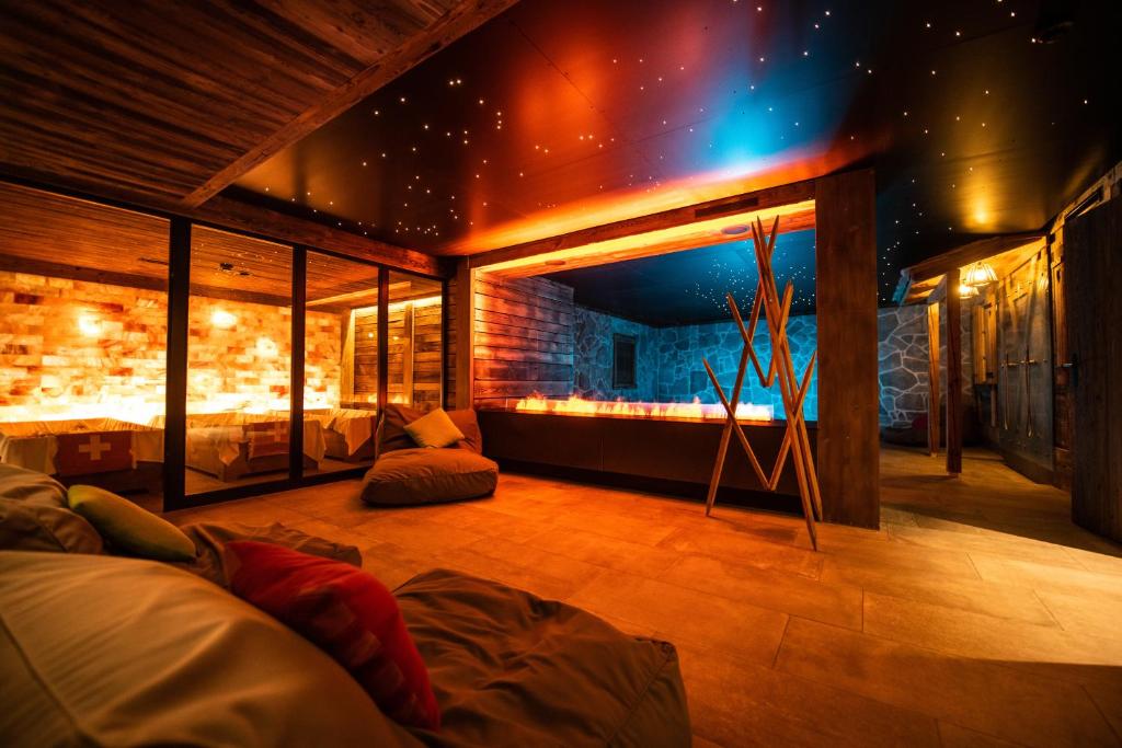 hotels with balcony in Zermatt