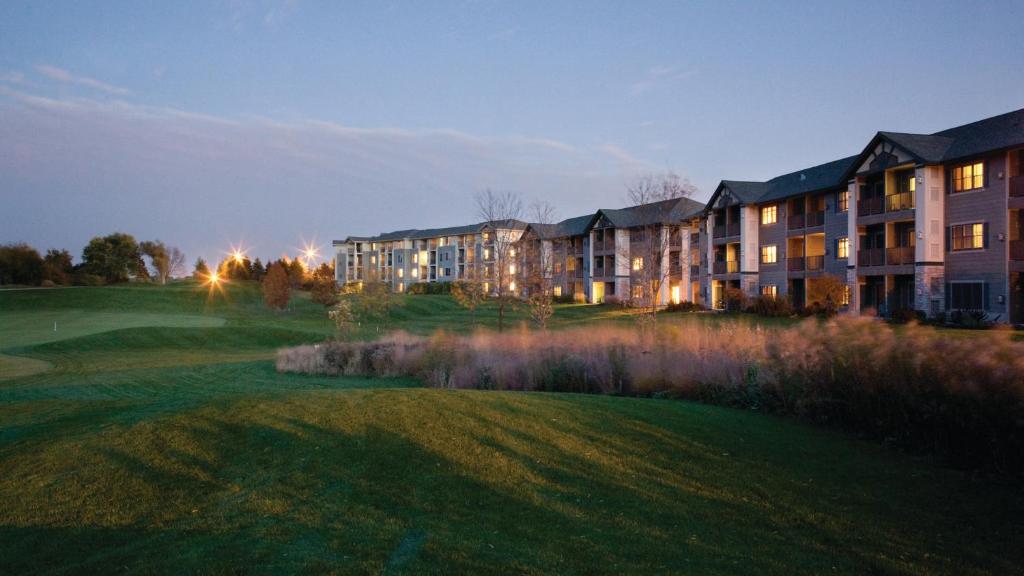 hotels with balcony in Lake Geneva