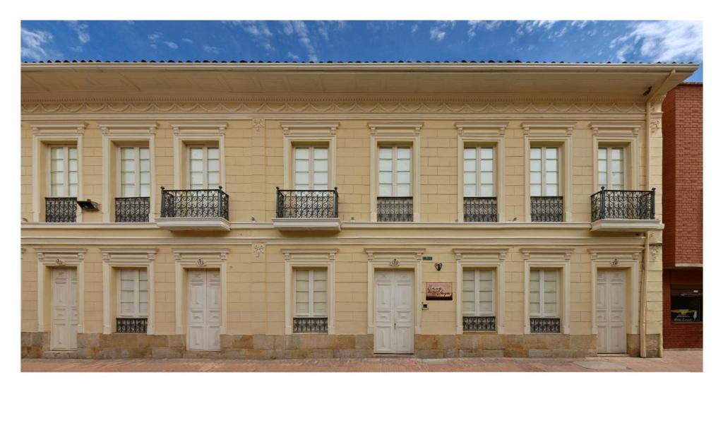 hotels with balcony in Bogota Museo Botero