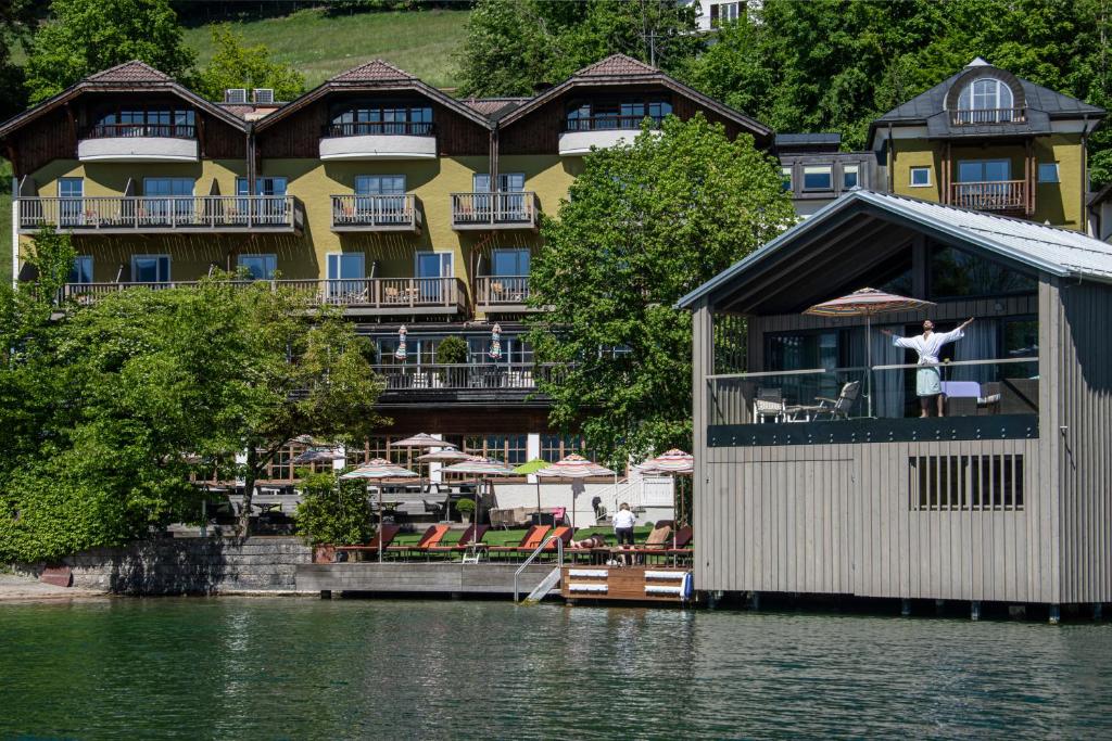 hotels with balcony in St Wolfgang