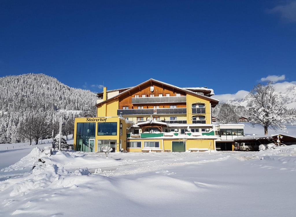 hotels with balcony in Schladming