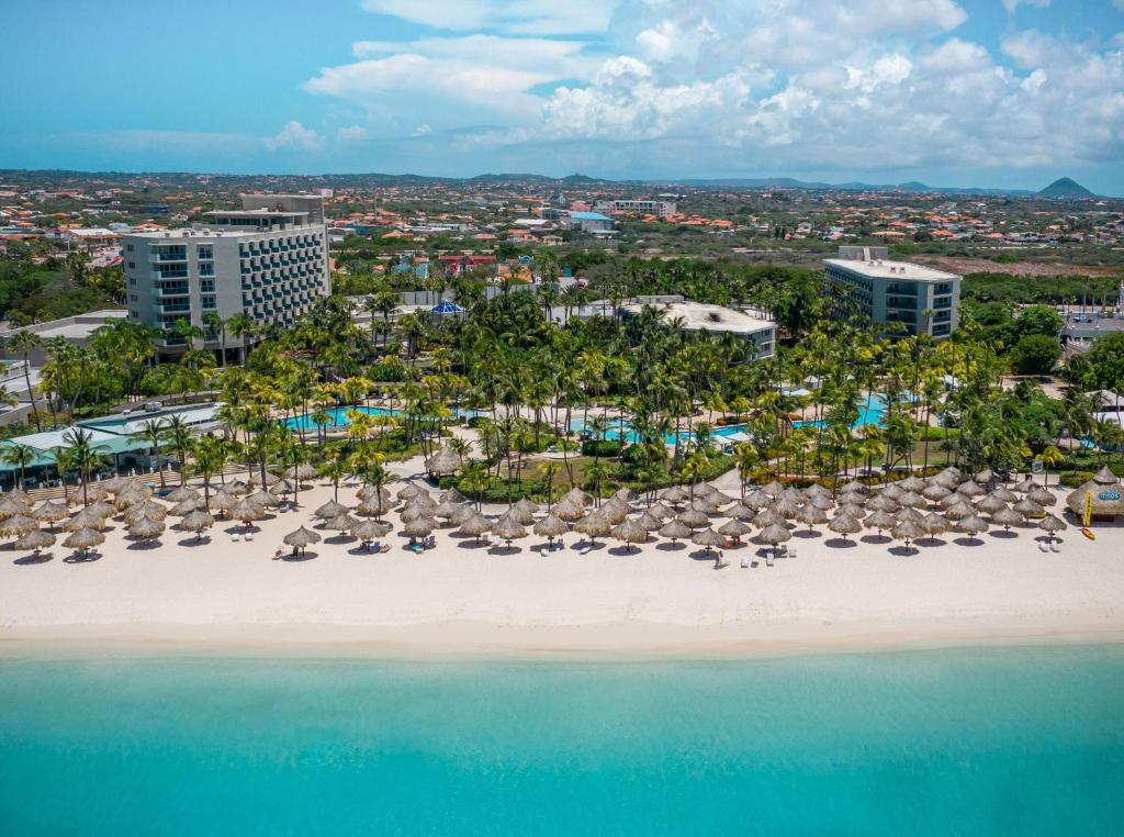 hotels with balcony in Palm Beach Aruba