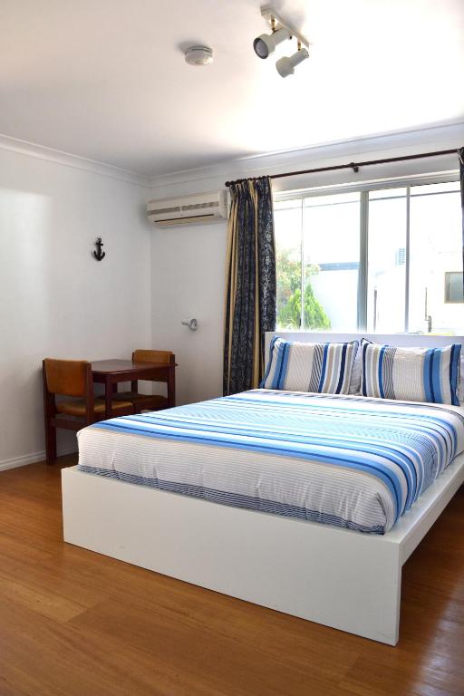 hotels with balcony in Busselton