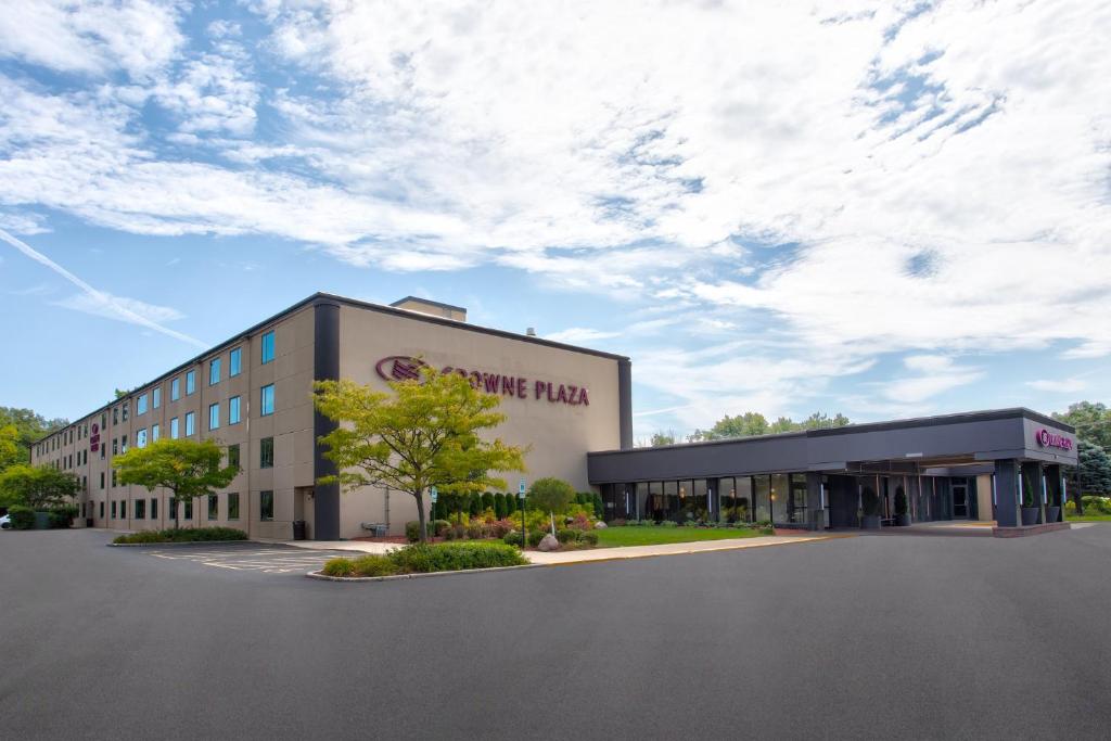 hotels with balcony in Illinois