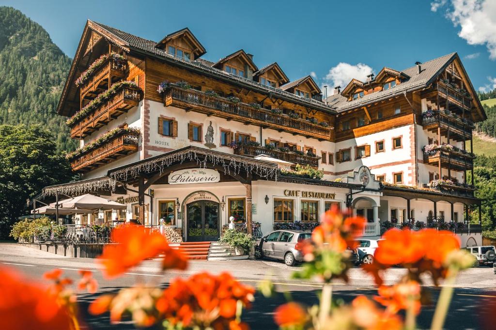 hotels with balcony in Val Badia Italy