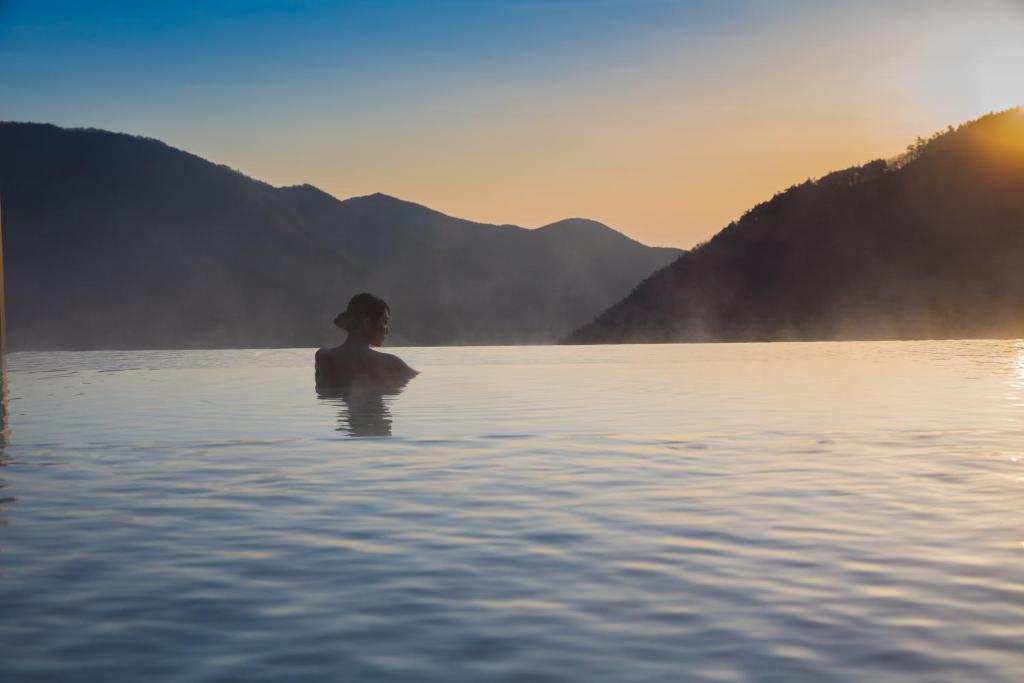 hotels with balcony in Hakone