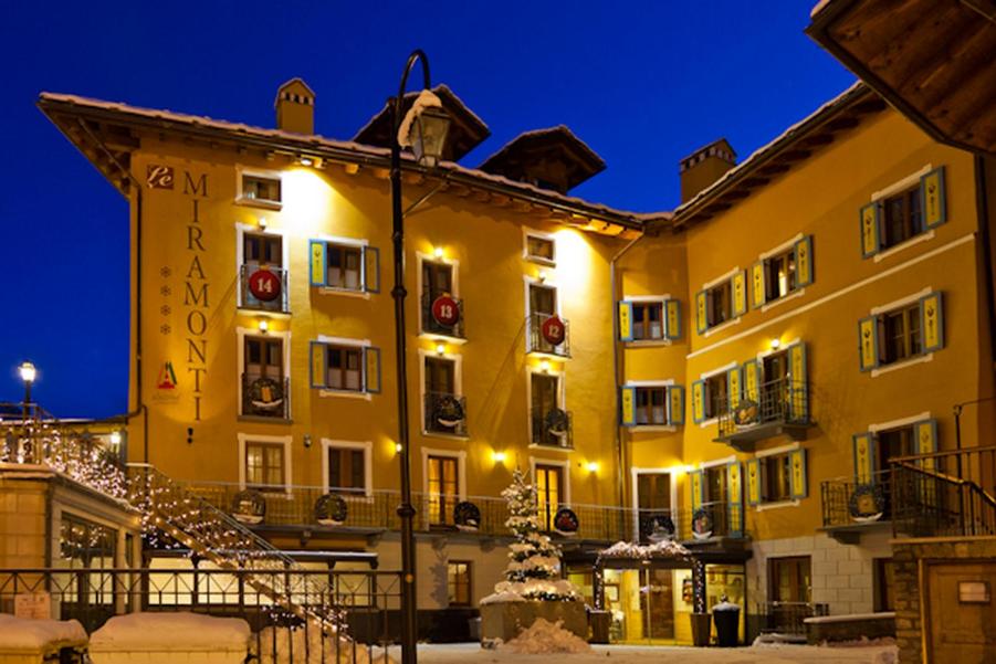 hotels with balcony in Mont Blanc Italy