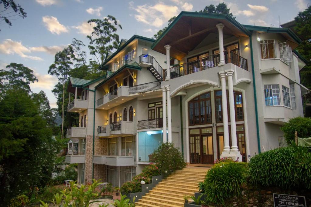 hotels with balcony in Nuwara Eliya